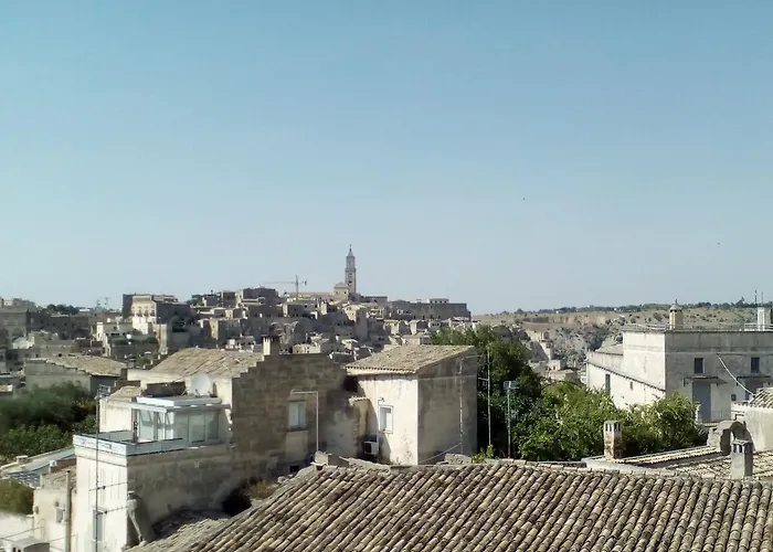 לינה וארוחת בוקר Sister's