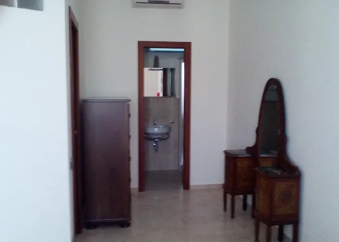 לינה וארוחת בוקר Sister's