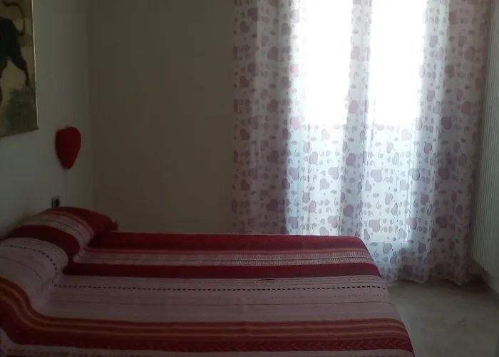 לינה וארוחת בוקר Sister's מטרה